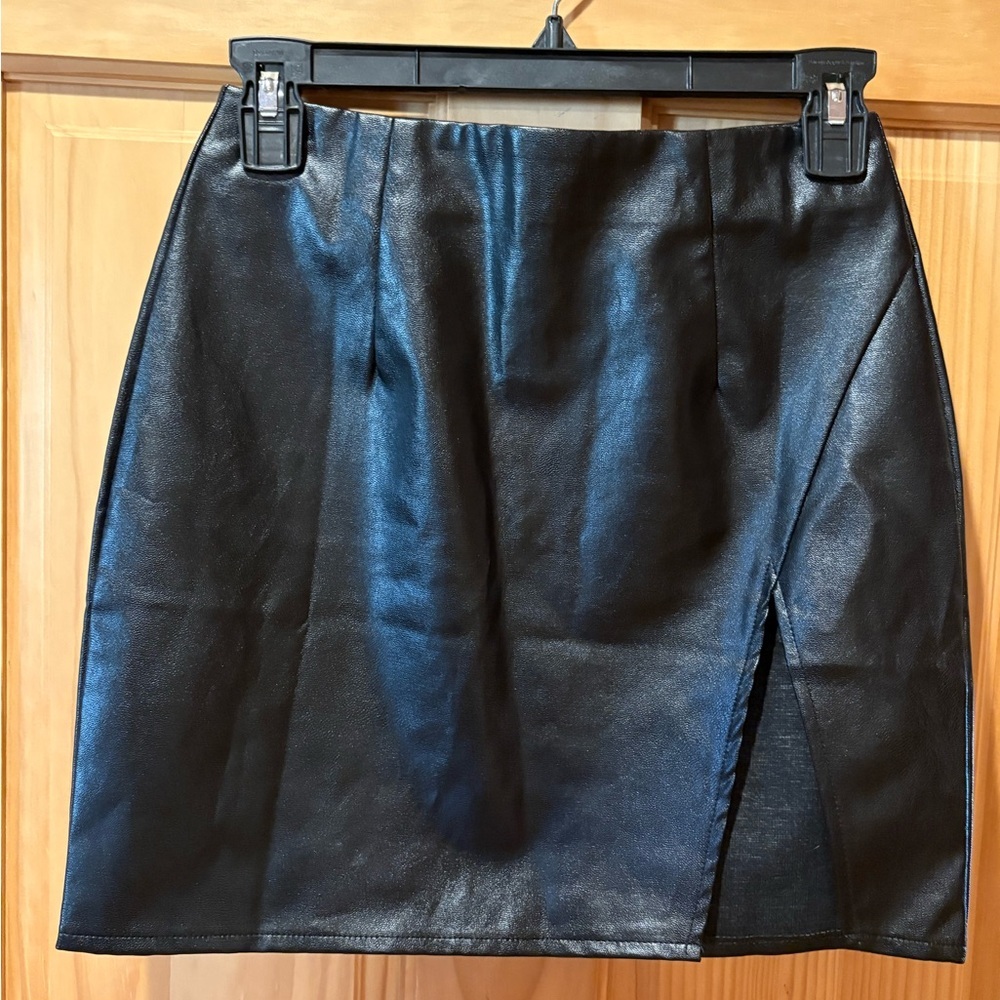 Lulus Harley Black Faux Leather Mini Skirt size XS